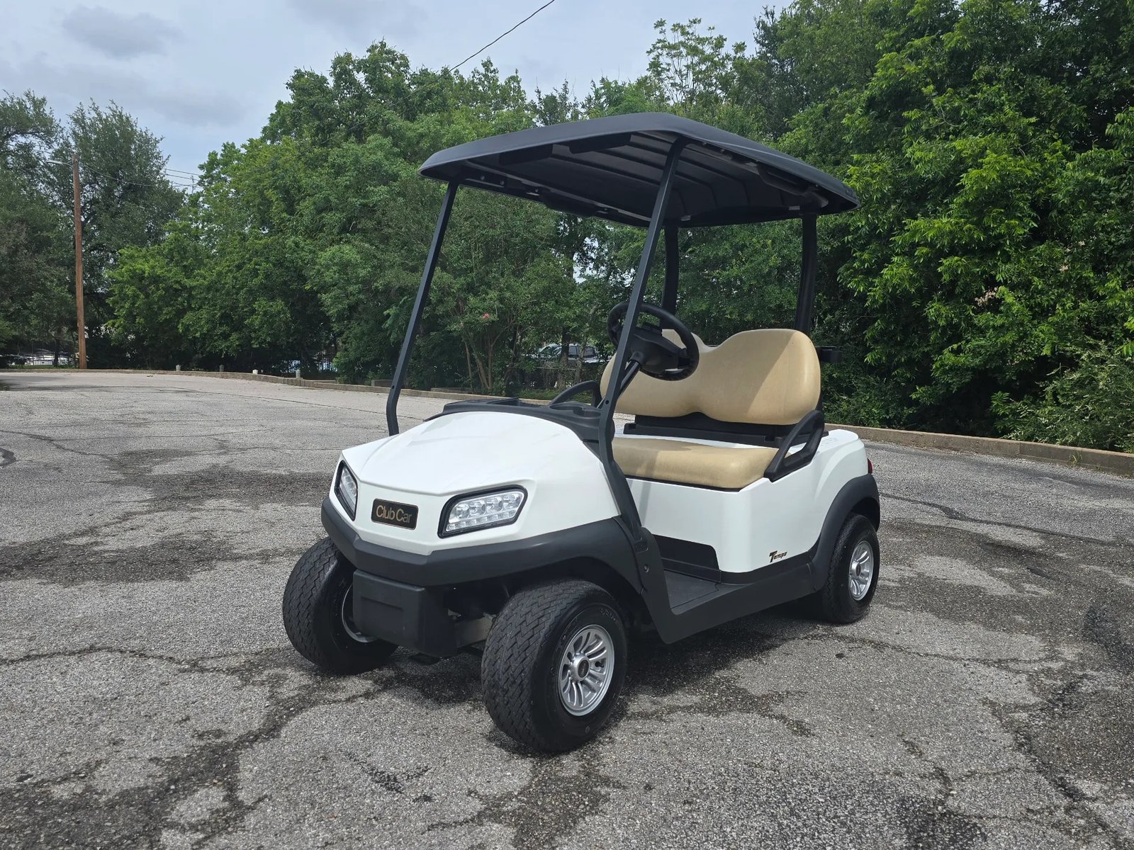 2026 White Club Car Tempo 48V Electric 2 Passenger Golf Cart