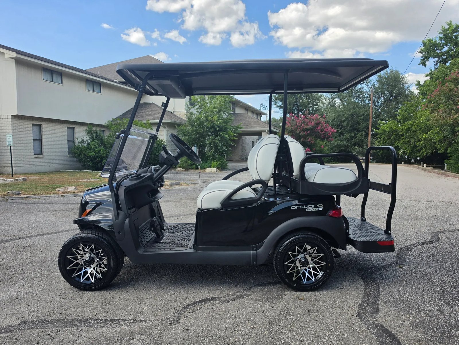 2027 Metallic Tuxedo Black Club Car Onward HP XR LI-ion Lifted 4 Passenger Golf Cart - Image 9