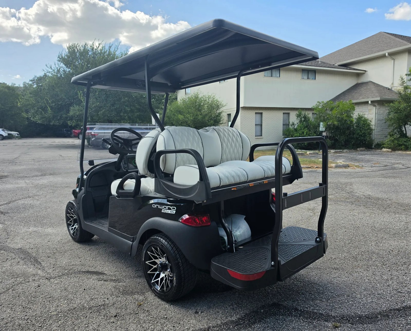 2027 Metallic Tuxedo Black Club Car Onward HP XR LI-ion Lifted 4 Passenger Golf Cart - Image 6