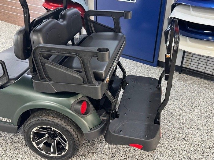 2026 E-Z-GO RXV 4 Touring ST ELiTE 56.7V Lithium Matte Green Golf Cart For Sale - Image 5